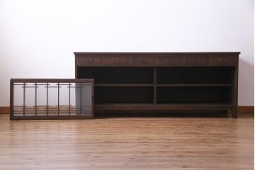 ラフジュ工房オリジナル　当店オリジナルガラス入り　味わい深い建具の脚付きテレビボード(リビングボード、サイドボード、戸棚)