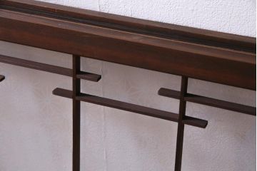 ラフジュ工房オリジナル　当店オリジナルガラス入り　味わい深い建具の脚付きテレビボード(リビングボード、サイドボード、戸棚)