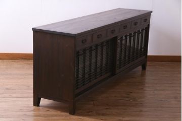 ラフジュ工房オリジナル　当店オリジナルガラス入り　味わい深い建具の脚付きテレビボード(リビングボード、サイドボード、戸棚)