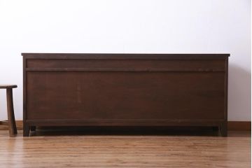 ラフジュ工房オリジナル　当店オリジナルガラス入り　味わい深い建具の脚付きテレビボード(リビングボード、サイドボード、戸棚)