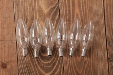 ヨーロッパアンティーク　ベルギー　青銅製　装飾を抑えた作りのシックなシャンデリア(6灯、天井照明、吊り下げ照明)