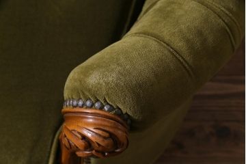 ヴィンテージ家具　イギリスビンテージ　クラシカルな佇まいが魅力的なシェーズロング(ソファ、カウチソファ)