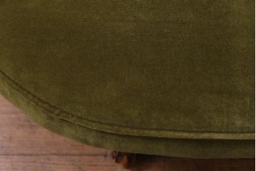 ヴィンテージ家具　イギリスビンテージ　クラシカルな佇まいが魅力的なシェーズロング(ソファ、カウチソファ)