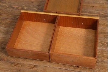 ヴィンテージ家具　北欧ビンテージ　G-PLAN(ジープラン)　Brandon(ブランドン)　ハンガー掛け付き　オーク材製のスモールワードローブ(収納棚、戸棚、キャビネット)(R-035085)
