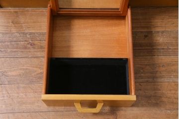 ヴィンテージ家具　北欧ビンテージ　G-PLAN(ジープラン)　Brandon(ブランドン)　ハンガー掛け付き　オーク材製のスモールワードローブ(収納棚、戸棚、キャビネット)(R-035085)
