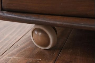 ヴィンテージ家具　イギリスビンテージ　ERCOL(アーコール)　リビングで差をつける希少なパンドラボックスコーヒーテーブル(ローテーブル)