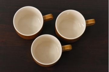 イギリスビンテージ　HORNSEA(ホーンジー)　Saffron(サフラン)　レトロでかわいらしいトリオ3客セット