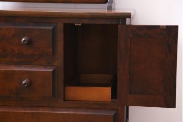 中古　北海道民芸家具　たっぷり収納できるシックなドレッサー(化粧台)(定価約30万円)