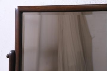 中古　北海道民芸家具　たっぷり収納できるシックなドレッサー(化粧台)(定価約30万円)