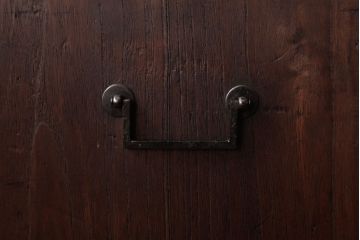 アンティーク家具　古民具・骨董　明治期　桐材製　渋い貫録のある佇まいの帳場箪笥(引き出し、桐箪笥、桐たんす)