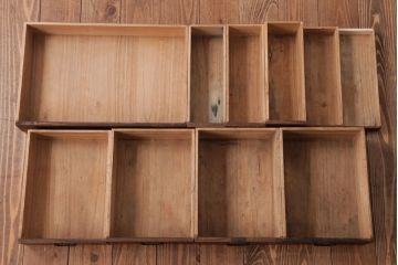 アンティーク家具　古民具・骨董　明治期　桐材製　渋い貫録のある佇まいの帳場箪笥(引き出し、桐箪笥、桐たんす)