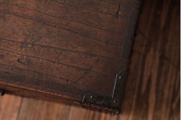 アンティーク家具　古民具・骨董　明治期　桐材製　渋い貫録のある佇まいの帳場箪笥(引き出し、桐箪笥、桐たんす)