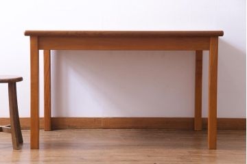 ヴィンテージ家具　北欧ビンテージ　デンマーク　ナチュラルな雰囲気のエクステンションテーブル(ドローリーフテーブル、ダイニングテーブル)