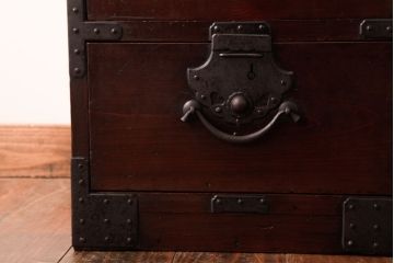 アンティーク家具　和製アンティーク　珍しい縦型!　ジャンクスタイルを演出する時代箪笥(サイドチェスト、引き出し)