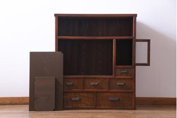 アンティーク家具　和製アンティーク　前面ケヤキ材　モールガラス入り　杢目が魅力的な収納棚(戸棚、食器棚)