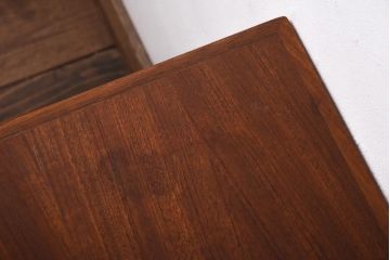 ヴィンテージ家具　北欧ビンテージ　チーク材　ナチュラルモダンなネストテーブル(サイドテーブル、カフェテーブル)