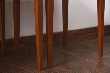 ヴィンテージ家具　北欧ビンテージ　チーク材　ナチュラルモダンなネストテーブル(サイドテーブル、カフェテーブル)