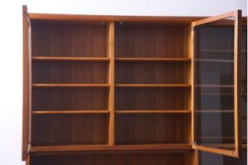 ヴィンテージ家具　ビンテージ　日田工芸　絶版品　チーク材　シンプルモダンな北欧風のキャビネット(飾り棚、リビングボード)