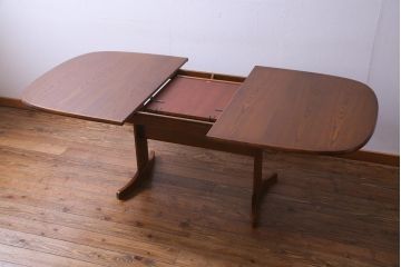 G-PLAN(ジープラン) 北欧家具　シンプルながらも個性が光るオーク材製のエクステンションテーブル