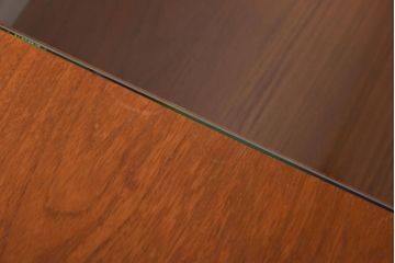 ヴィンテージ家具　ビンテージ　収納付き　ガラストップがモダンなローテーブル(コーヒーテーブル)