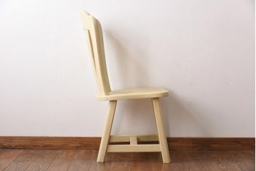 中古輸入家具　オランダ製　柔らかなペイントカラーのダイニングチェア(椅子)