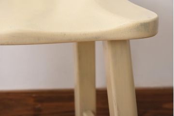 中古輸入家具　オランダ製　柔らかなペイントカラーのダイニングチェア(椅子)