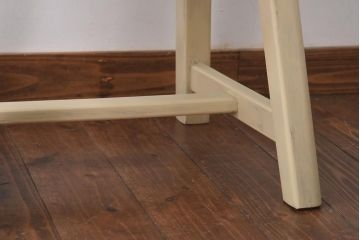 中古輸入家具　オランダ製　柔らかなペイントカラーのダイニングチェア(椅子)