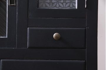 レトロ家具　和製アンティーク　当店オリジナルガラス入り　レトロシックな佇まいが魅力的な脚付き収納棚(サイドボード、戸棚)