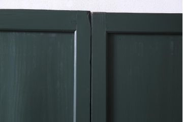 和製アンティーク　ラフジュ工房オリジナルステンドグラス　明治期　建具リメイク　ステンドグラスを組合せたモダンな板戸2枚セット(引き戸)