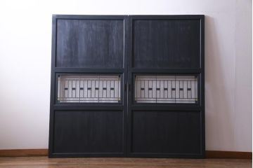 和製アンティーク　ラフジュ工房オリジナルステンドグラス　古建具リメイク　大正浪漫な雰囲気漂う板戸2枚セット(建具、引き戸)