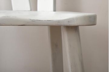 中古輸入家具　オランダ製　儚げな雰囲気のフレンチグレーのダイニングチェア(椅子)