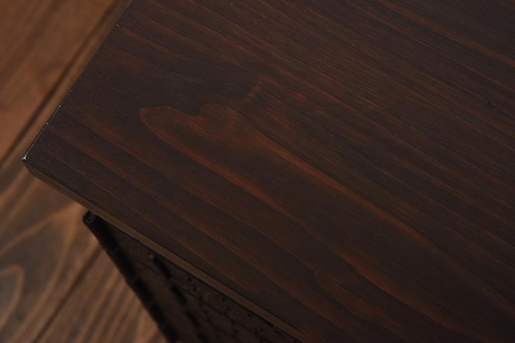 アンティーク家具　和製アンティーク　ヒノキ・桐材　無骨な金具が貫録を感じさせる観音開き戸のリメイクテレビボード(箪笥ローボード、リビングボード、桐箪笥、桐たんす)(1)