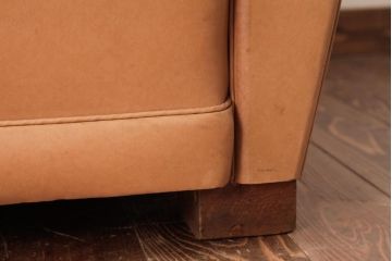 ヴィンテージ家具　フランスビンテージ　キャメル色がおしゃれなシングルソファ(1人掛けソファ)