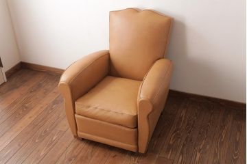 ヴィンテージ家具　フランスビンテージ　キャメル色がおしゃれなシングルソファ(1人掛けソファ)