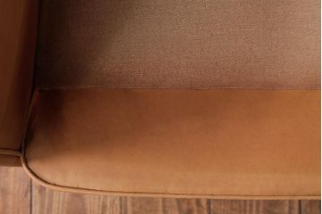 ヴィンテージ家具　フランスビンテージ　キャメル色がおしゃれなシングルソファ(1人掛けソファ)
