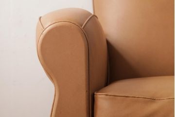 ヴィンテージ家具　フランスビンテージ　キャメル色がおしゃれなシングルソファ(1人掛けソファ)