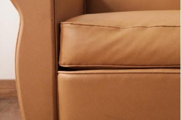 ヴィンテージ家具　フランスビンテージ　キャメル色がおしゃれなシングルソファ(1人掛けソファ)