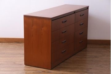 ヴィンテージ家具　北欧ビンテージ　チーク材の木肌があたたかみ感じるチェスト(引き出し)