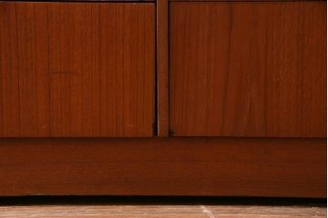 ヴィンテージ家具　北欧ビンテージ　チーク材の木肌があたたかみ感じるチェスト(引き出し)