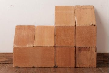 アンティーク雑貨　昭和レトロ　懐かしさ感じる大きな積み木セット【マルチ/13ヶ組】(飾り台、花台、ディスプレイ雑貨)