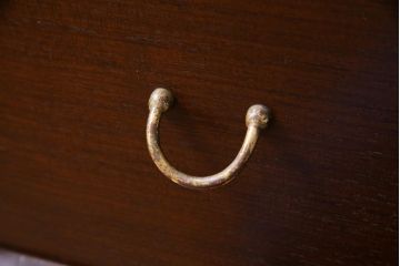 アンティーク家具　G-PLAN(ジープラン)　北欧スタイル　ガラス戸付きサイドボード(サイドキャビネット)