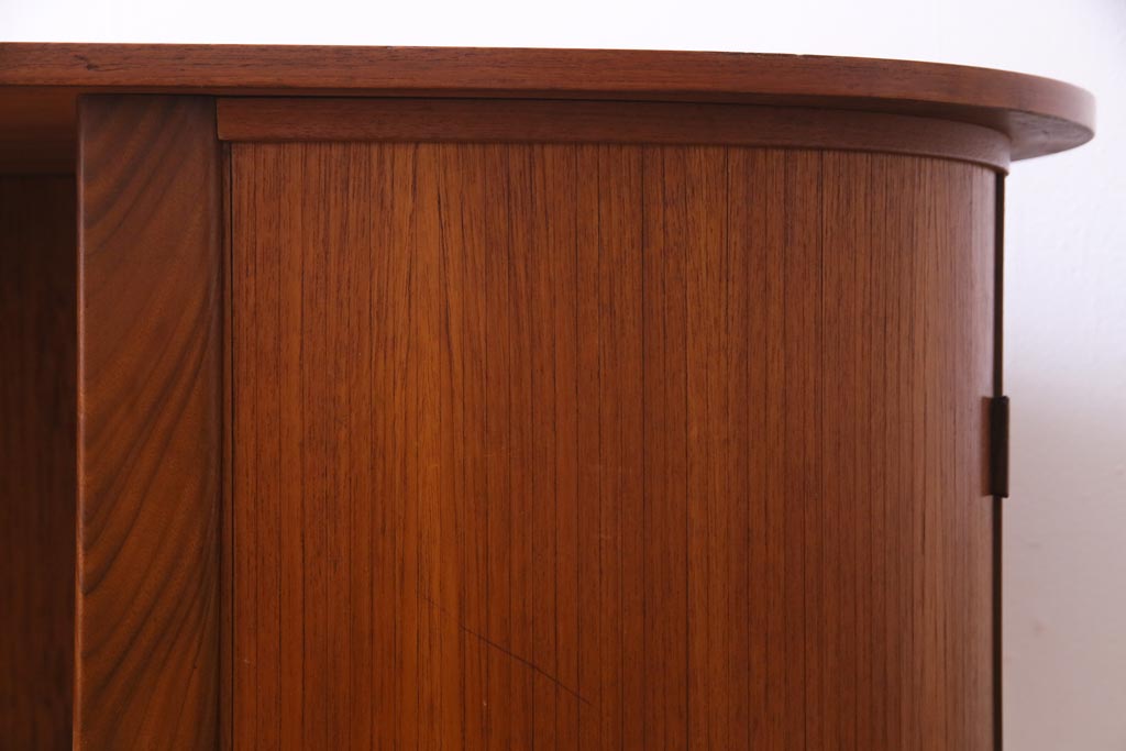 ビンテージ　北欧家具　チーク材　美しい木肌と柔らかなフォルムがお洒落なキドニーデスク(机、在宅ワーク、在宅用パートナーデスク、ヴィンテージ)