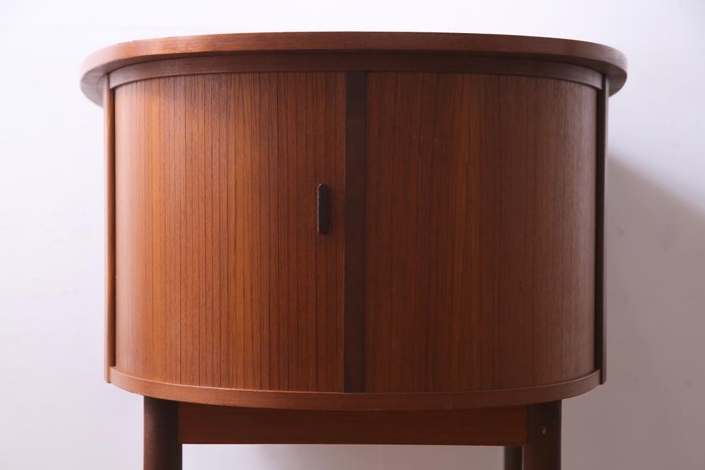 ビンテージ　北欧家具　チーク材　美しい木肌と柔らかなフォルムがお洒落なキドニーデスク(机、在宅ワーク、在宅用パートナーデスク、ヴィンテージ)