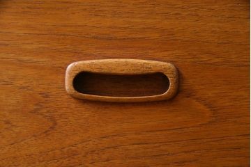 ヴィンテージ家具　北欧ビンテージ　チーク材　細身の脚がおしゃれなライティングビューロー(簿記机、在宅ワーク、在宅用デスク)