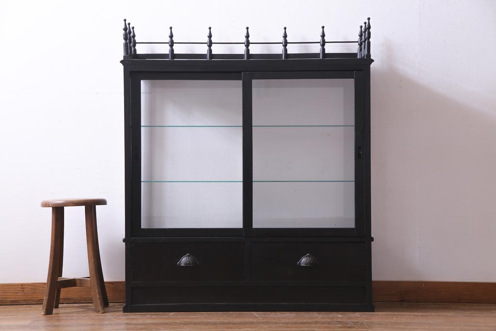 アンティーク家具　大正ロマン　天枠付き!　古いタバコ屋の薄型ガラスケース(ショーケース、陳列棚)