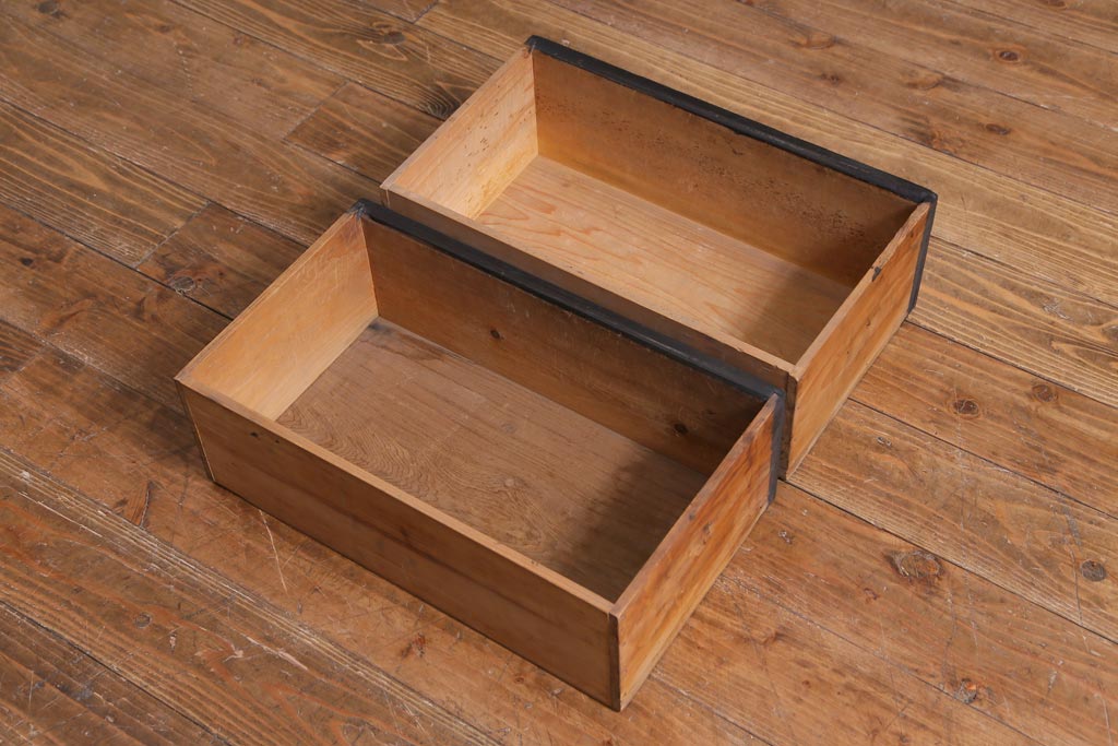 アンティーク家具　大正ロマン　天枠付き!　古いタバコ屋の薄型ガラスケース(ショーケース、陳列棚)