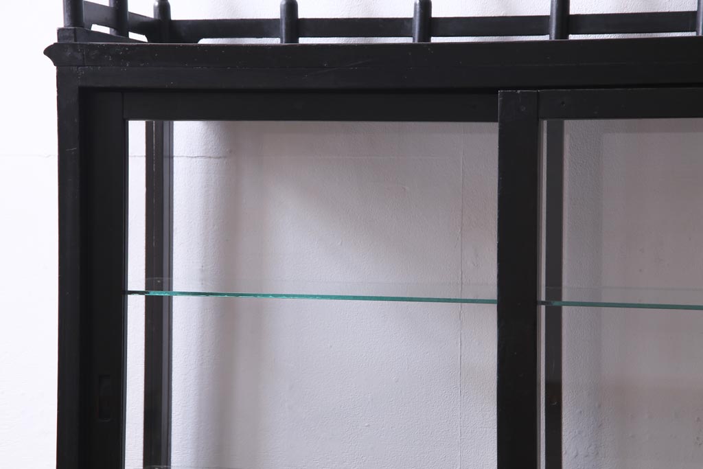 アンティーク家具　大正ロマン　天枠付き!　古いタバコ屋の薄型ガラスケース(ショーケース、陳列棚)