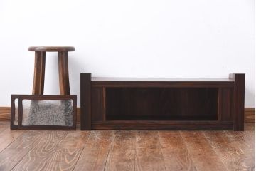 アンティーク家具　和製アンティーク　黒檀・欅　結霜ガラスが趣添える古い置き床(置床、収納棚、飾り台)
