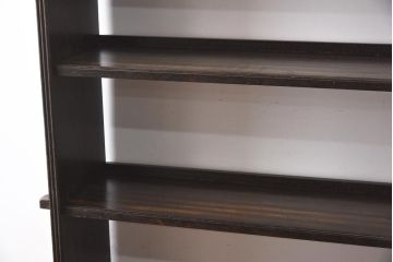 レトロ家具　和製アンティーク　昭和初期　レトロな佇まいが魅力の楔(くさび)式オープンラック(本棚、収納棚、飾り棚)