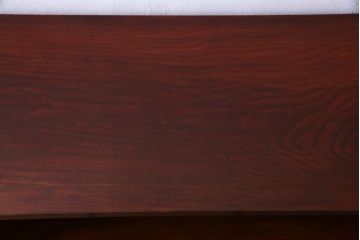 アンティーク家具　和製アンティーク　三方ケヤキ材　上手物!　丁寧な作りが美しい漆塗りの茶箪笥(茶棚、飾り棚)